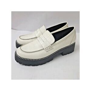 Aqua Bela Women's Size 9 White Embossed Lug Sole Loafers Slip On Shoes